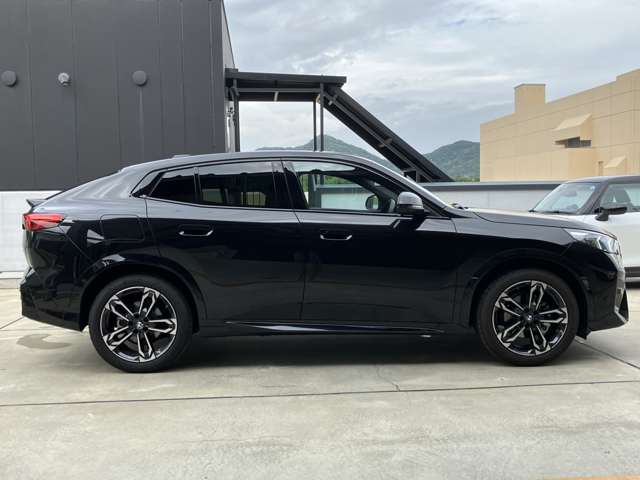 BMW X2 7