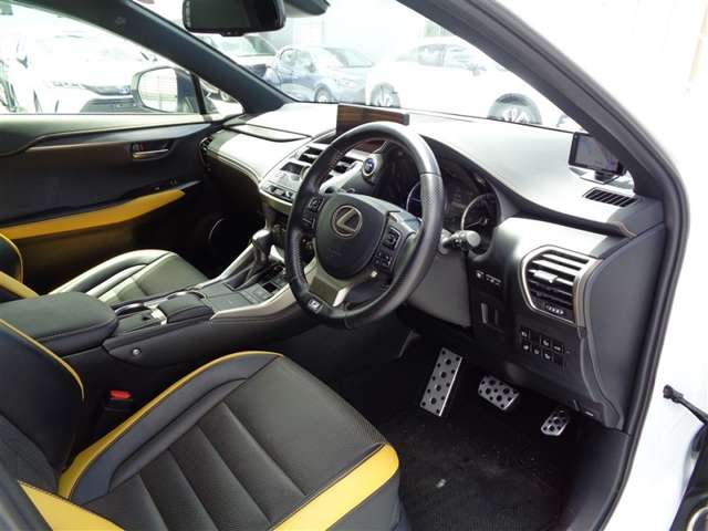 Lexus NX 2