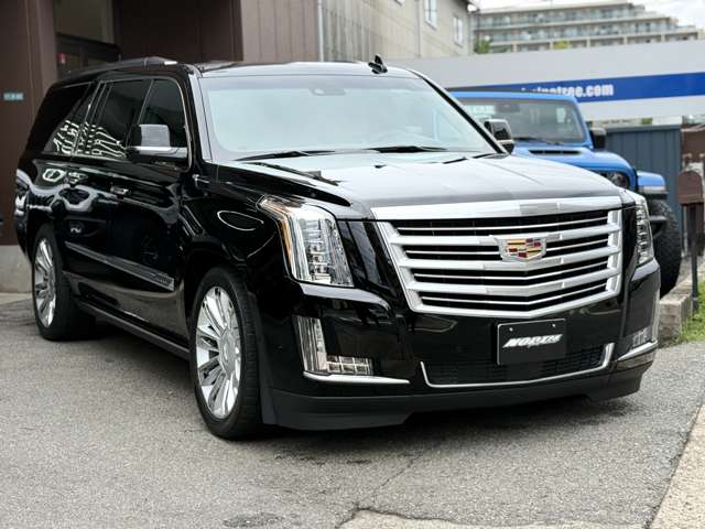 Cadillac エスカレード 5