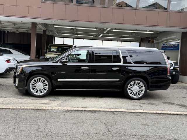 Cadillac エスカレード 10