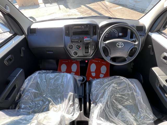 Toyota Town Ace Van 12