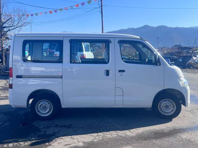 Toyota Town Ace Van 4