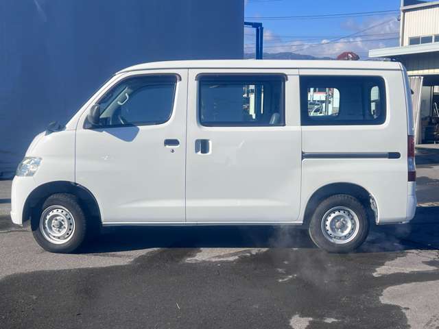 Toyota Town Ace Van 5