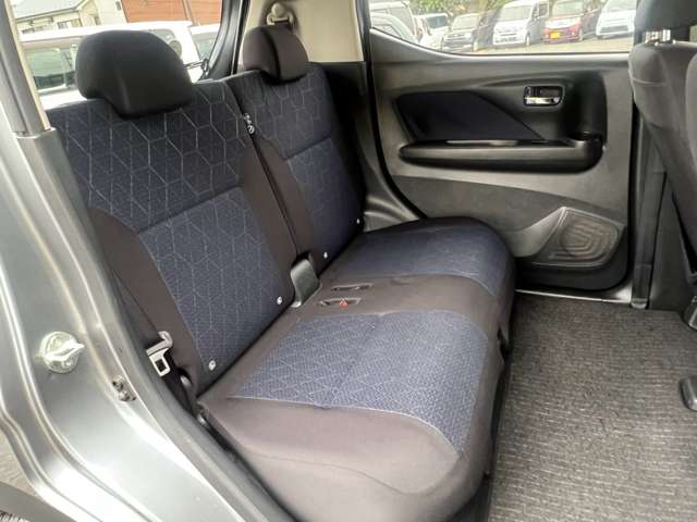 Mitsubishi eK X 7