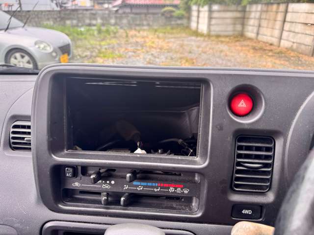 Daihatsu Hijet Deck Van 8