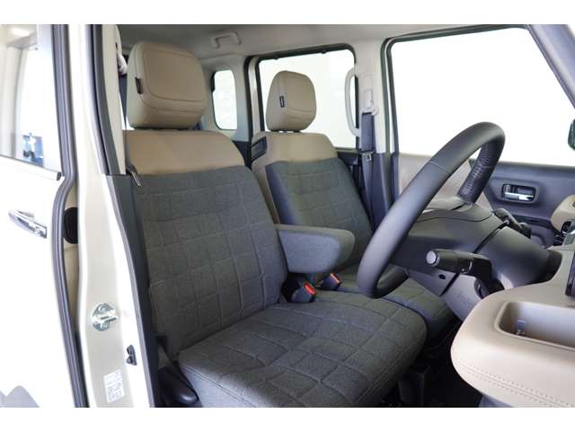 Mitsubishi Delica Mini 12