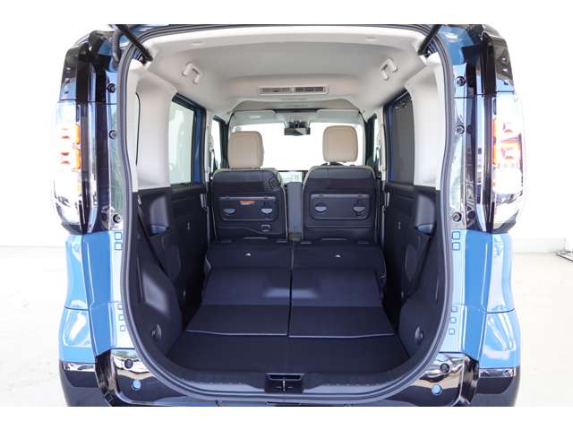 Mitsubishi Delica Mini 10