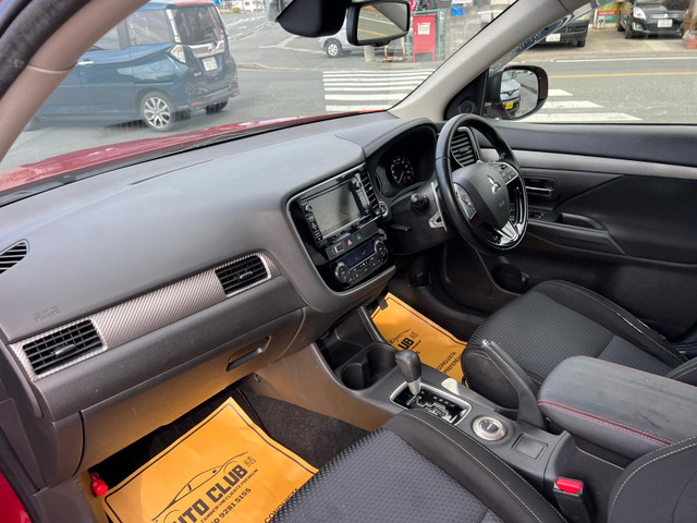 Mitsubishi Outlander 11