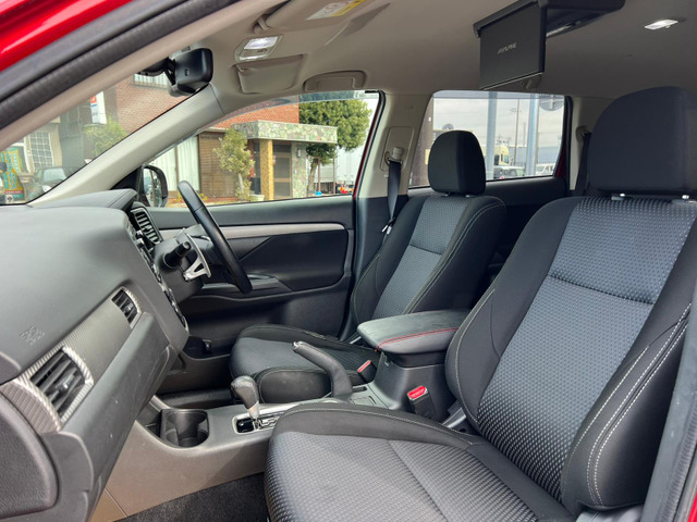 Mitsubishi Outlander 12