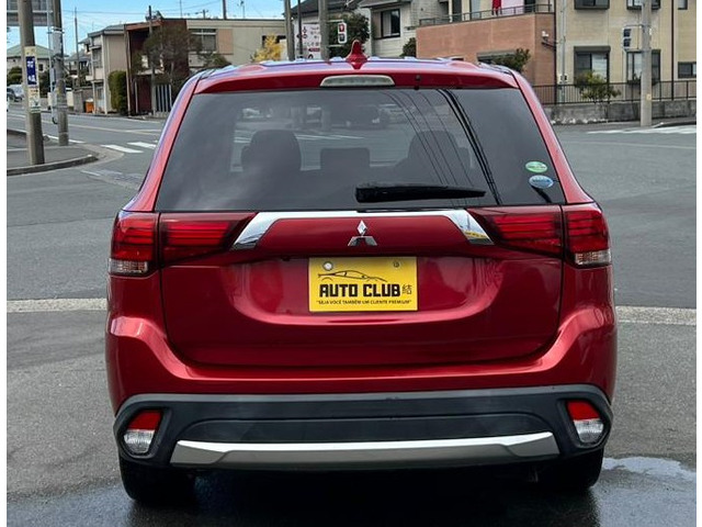 Mitsubishi Outlander 5