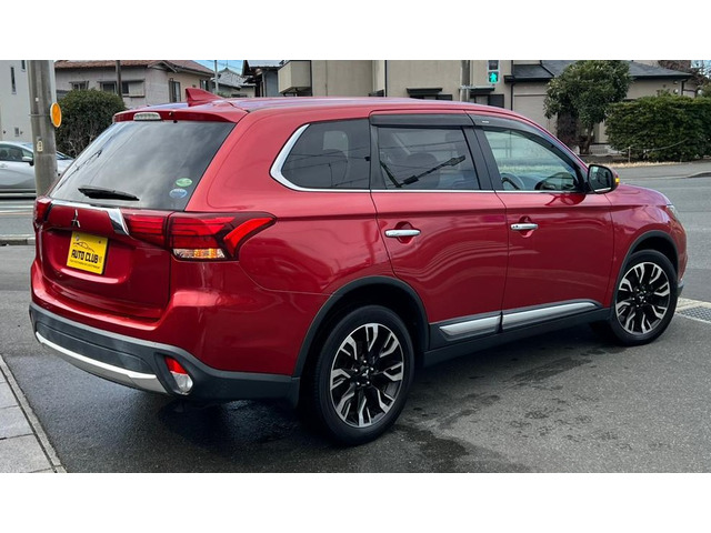 Mitsubishi Outlander 6