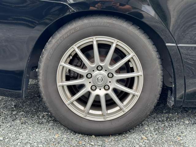 Toyota Voxy 11