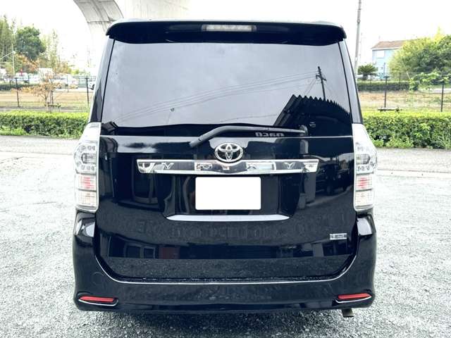 Toyota Voxy 7