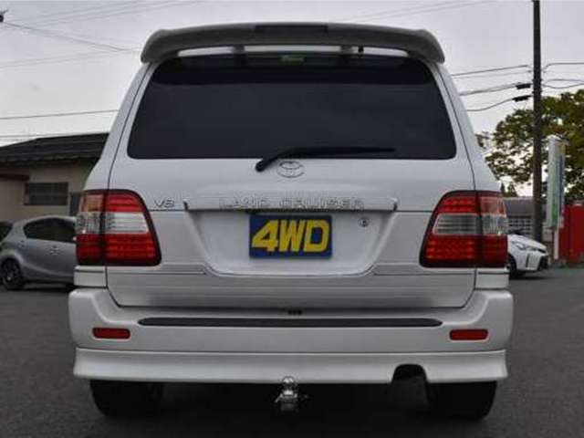 Toyota Land Cruiser 100 7