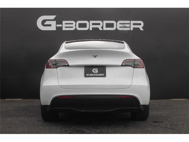 Tesla Model Y 11