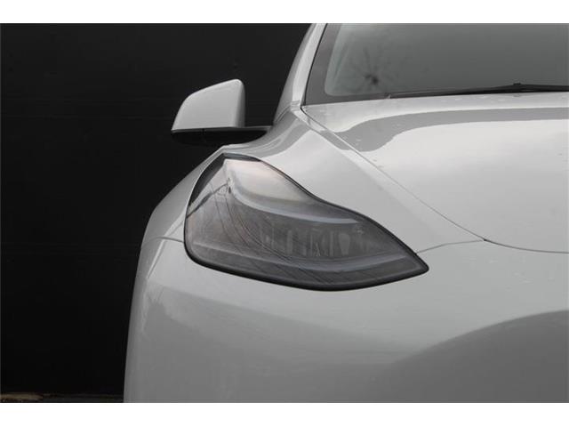 Tesla Model Y 9