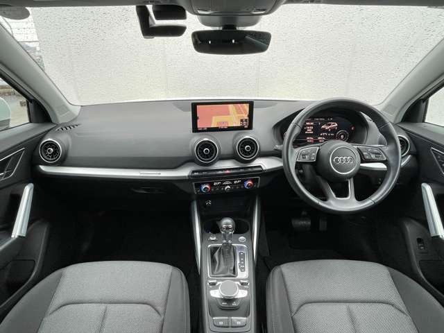 Audi Q2 5