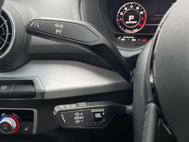 Audi Q2 9