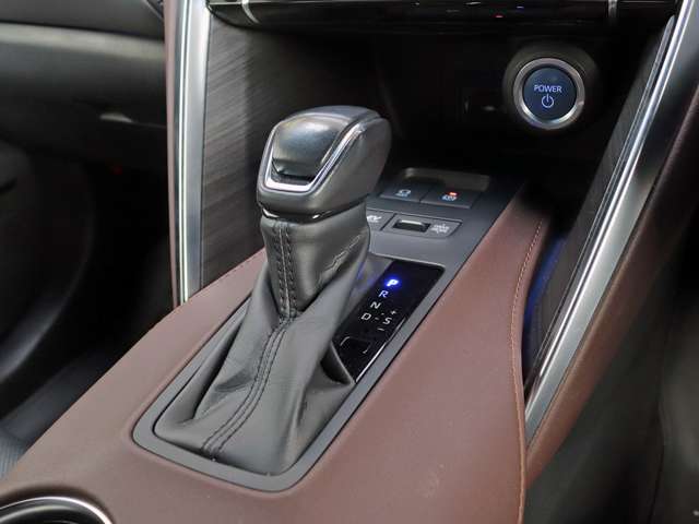 Toyota Harrier 8