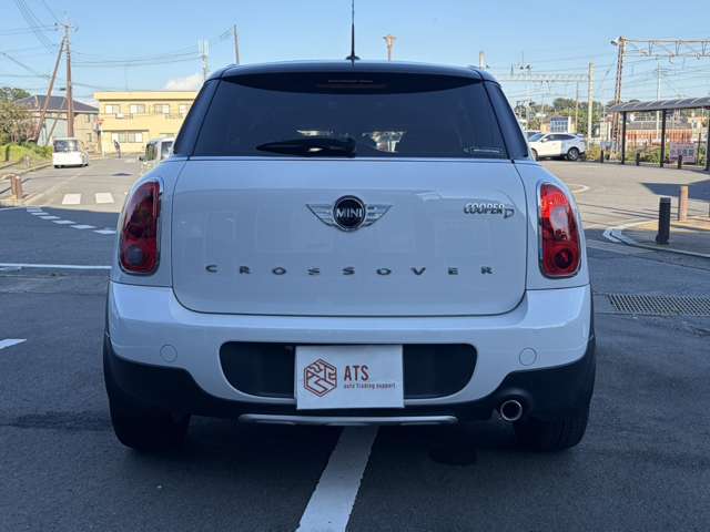 MINI Crossover 8