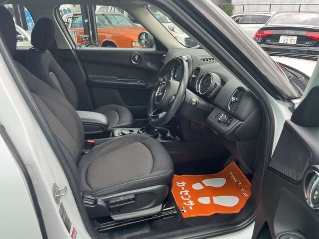 MINI Crossover 7