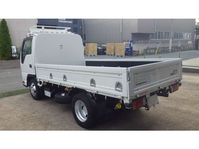 Isuzu Elf 4