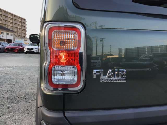 Mazda Flair Crossover 11
