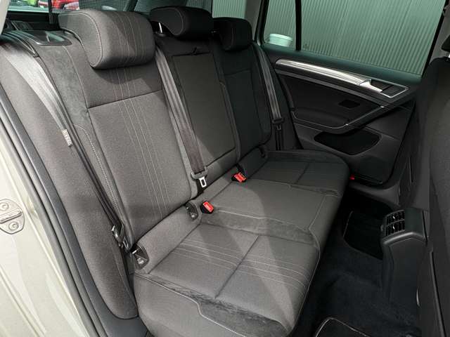 Volkswagen Golf Alltrack 11