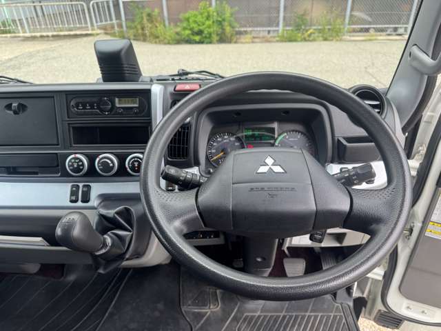 Mitsubishi Fuso Canter 11