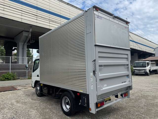 Mitsubishi Fuso Canter 8