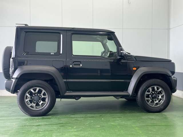 Suzuki Jimny Sierra 4
