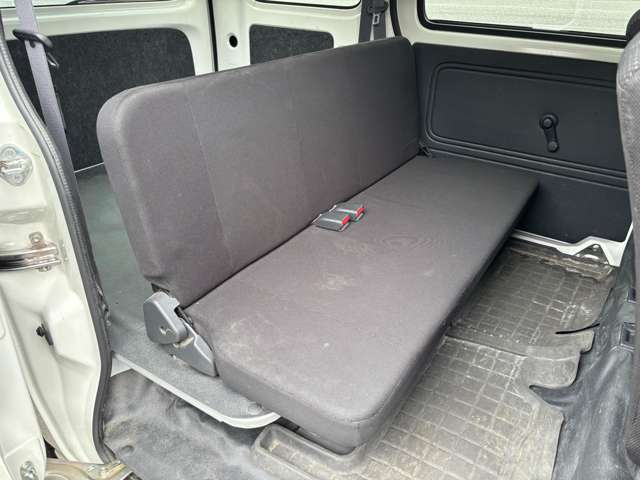 Toyota Pixis Van 7