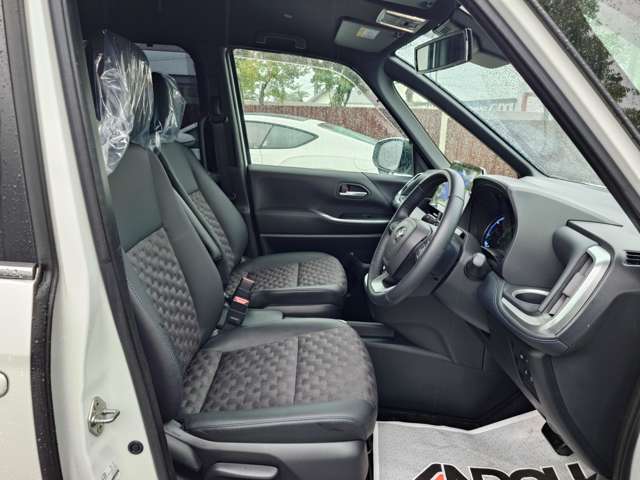 Toyota Voxy 11