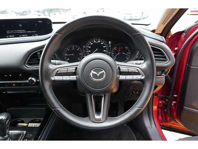 Mazda CX-30 4