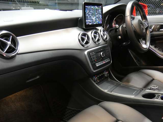 Mercedes-Benz GLA-Class 9