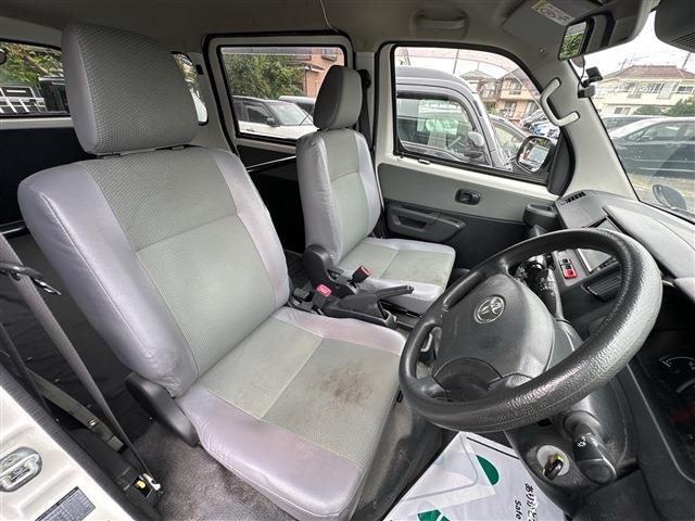 Toyota Town Ace Van 8