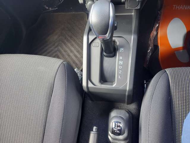 Suzuki Jimny Nomade 10