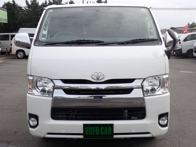 Toyota Hiace Van 6