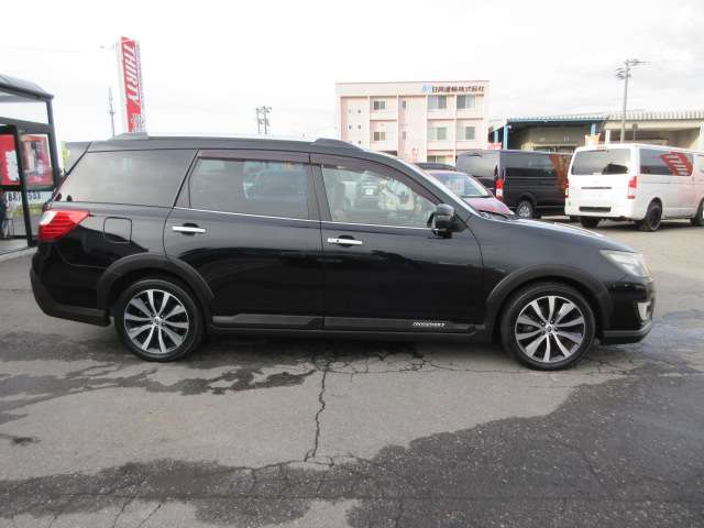 Subaru Exiga Crossover7 10