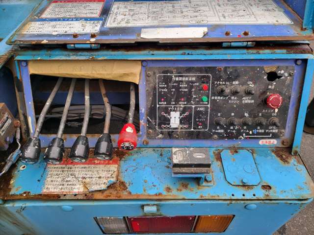 Isuzu Elf 11