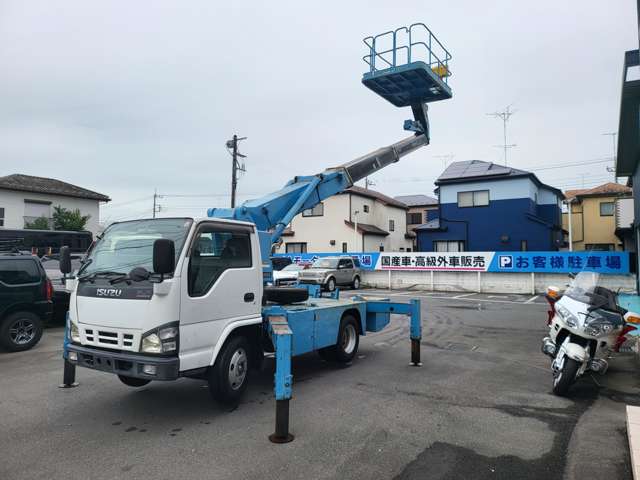 Isuzu Elf 5
