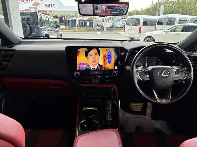 Lexus NX 11