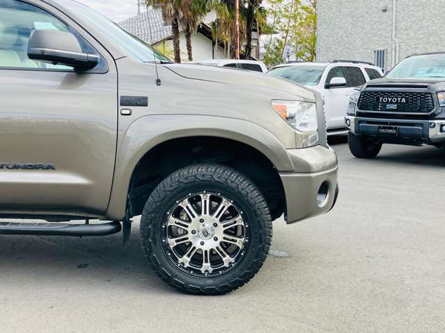 Toyota Tundra 12