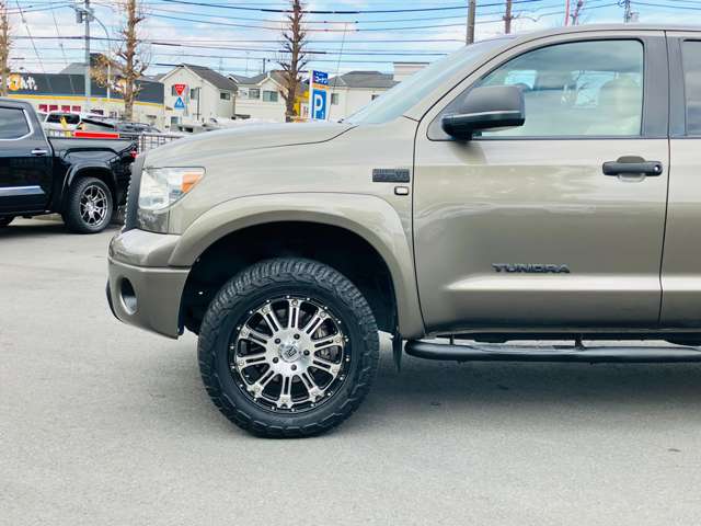 Toyota Tundra 9