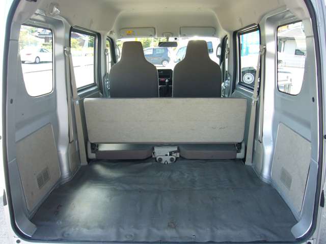 Nissan NV100 Clipper 11
