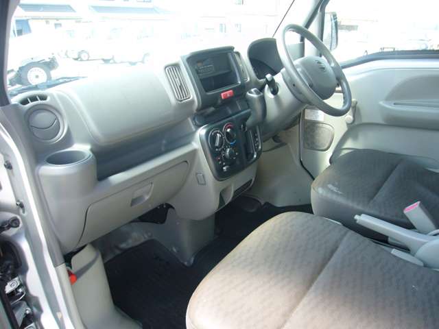 Nissan NV100 Clipper 3