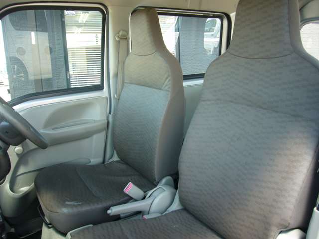 Nissan NV100 Clipper 6