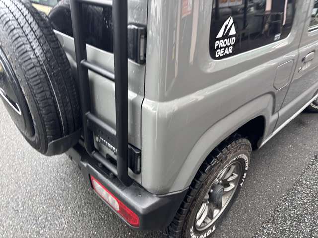 Suzuki Jimny 12