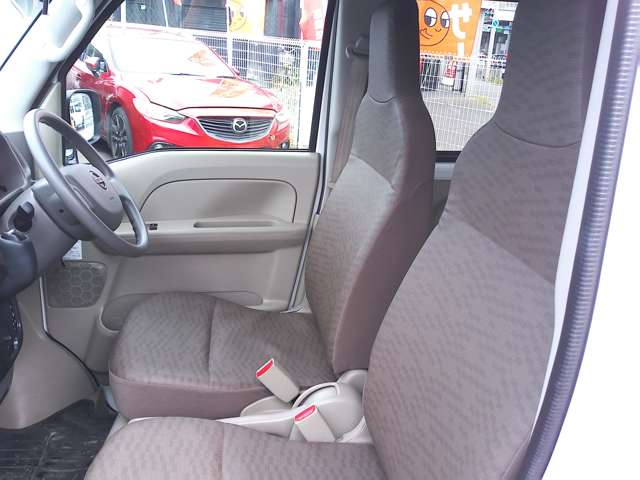 Nissan NV100 Clipper 9