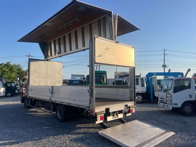 Hino Ranger 8